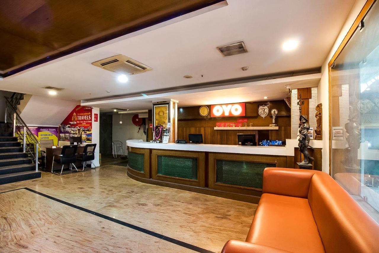 Oyo Flagship 9115 Hotel Udayee International Tirupati Exterior foto