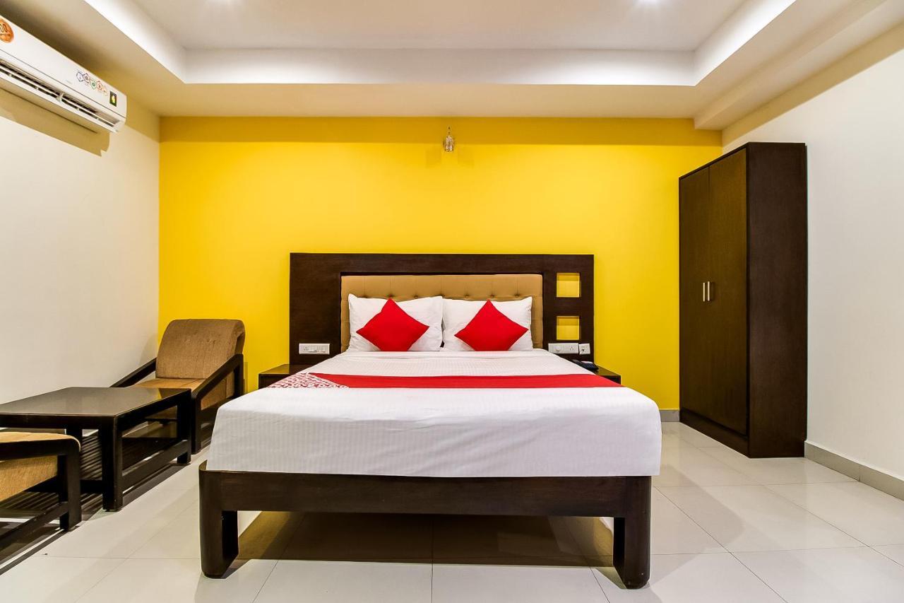 Oyo Flagship 9115 Hotel Udayee International Tirupati Exterior foto