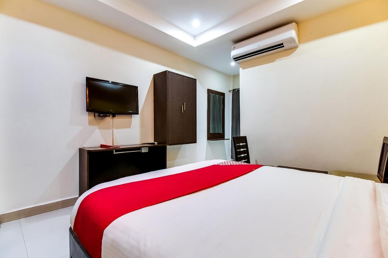 Oyo Flagship 9115 Hotel Udayee International Tirupati Exterior foto