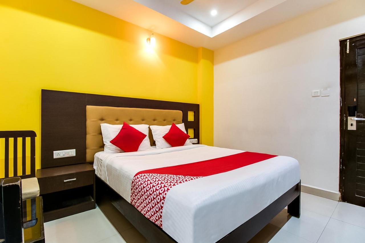 Oyo Flagship 9115 Hotel Udayee International Tirupati Exterior foto